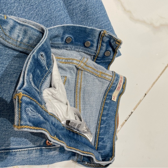 Levis High Rise Rib Cage, too small, new without tags. Love love love. - Picture 2 of 3